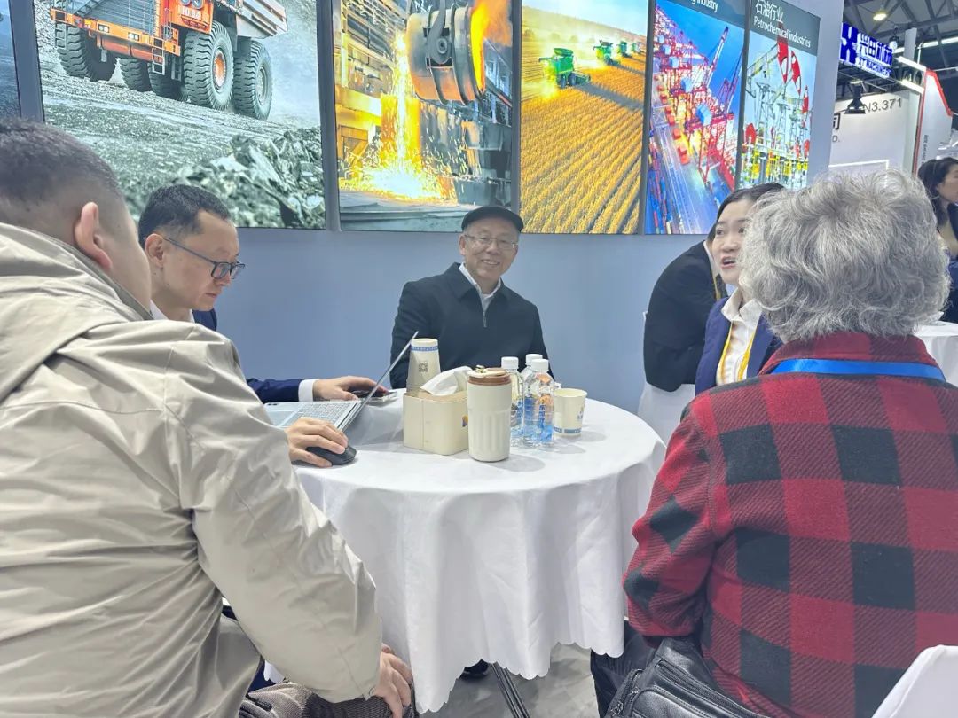 1732927213648905.jpg 640 (3).jpg