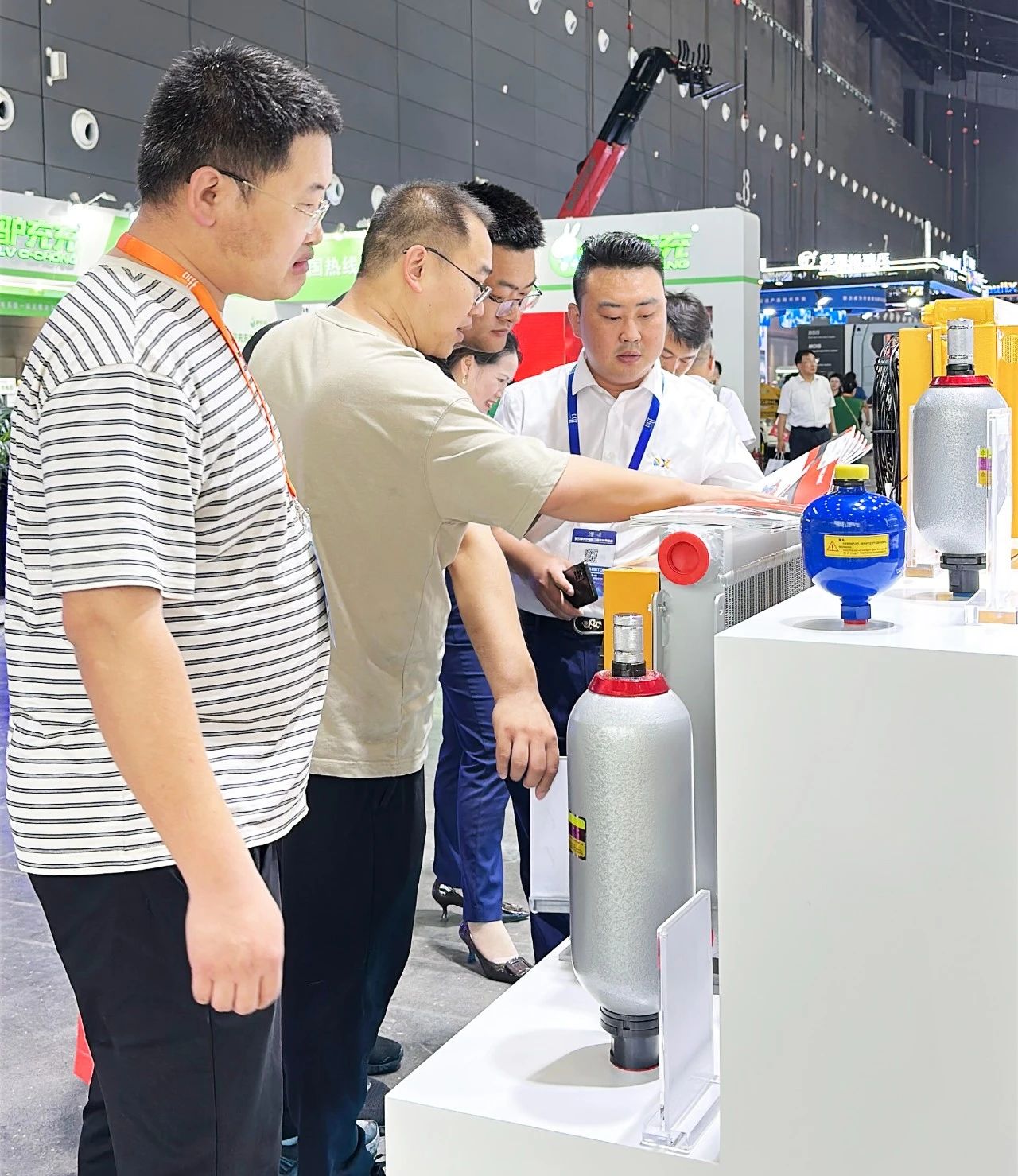 1747613954529897.jpg 13.jpg